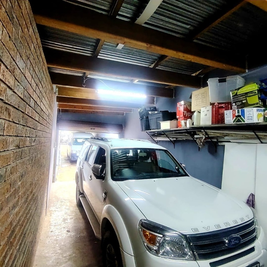 6 Bedroom Property for Sale in Highgate Eastern Cape